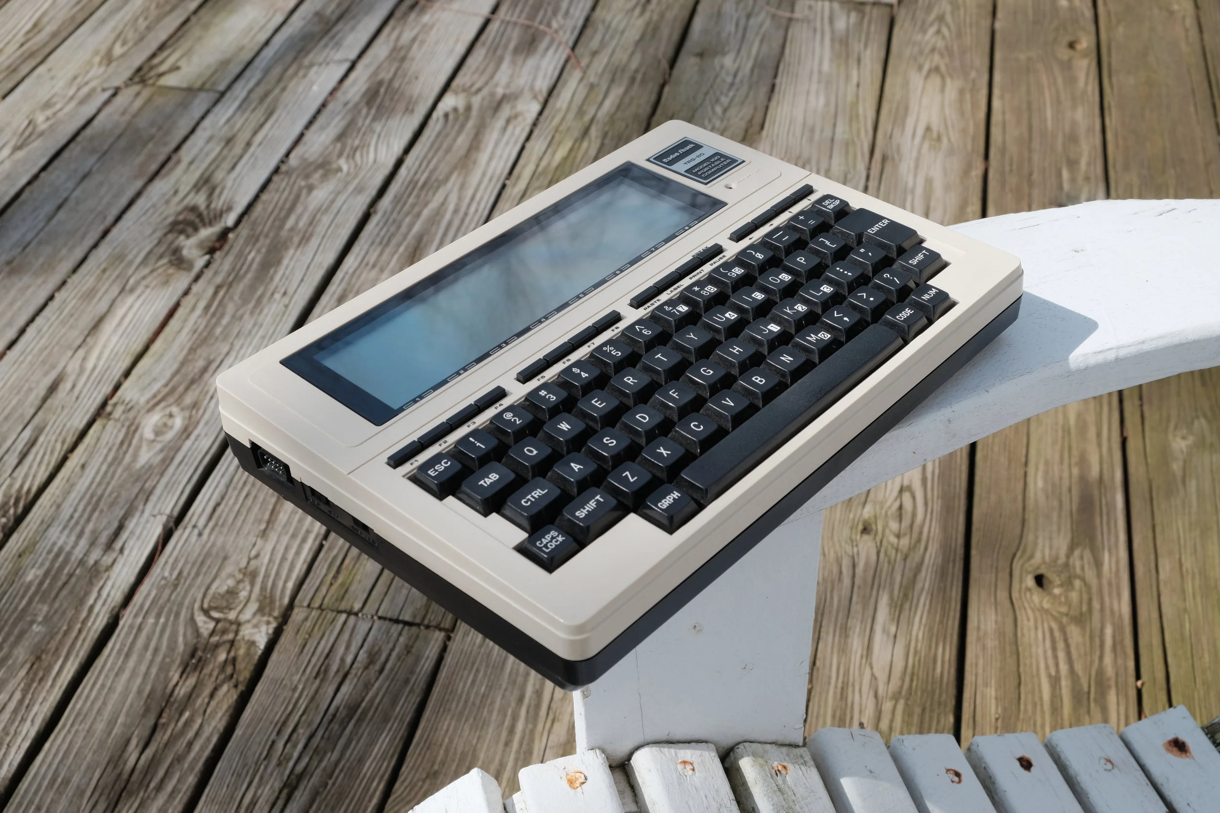 Tandy TRS-80 Model 100 Computer — Mass Made Soul